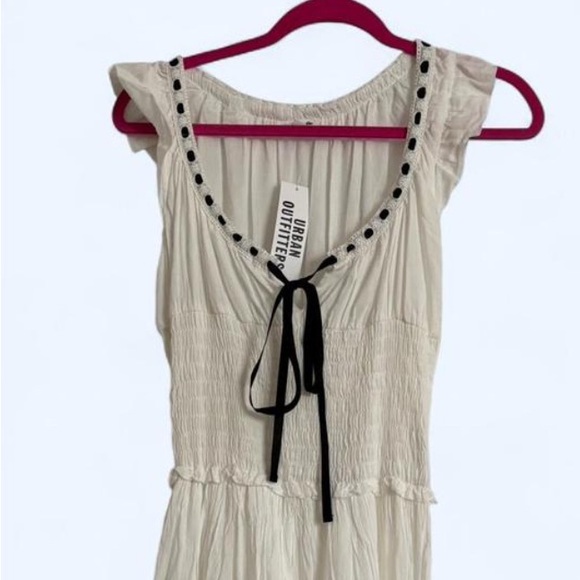 Urban Outfitters Ivory Dress with Black Detailing - Picture 2 of 8